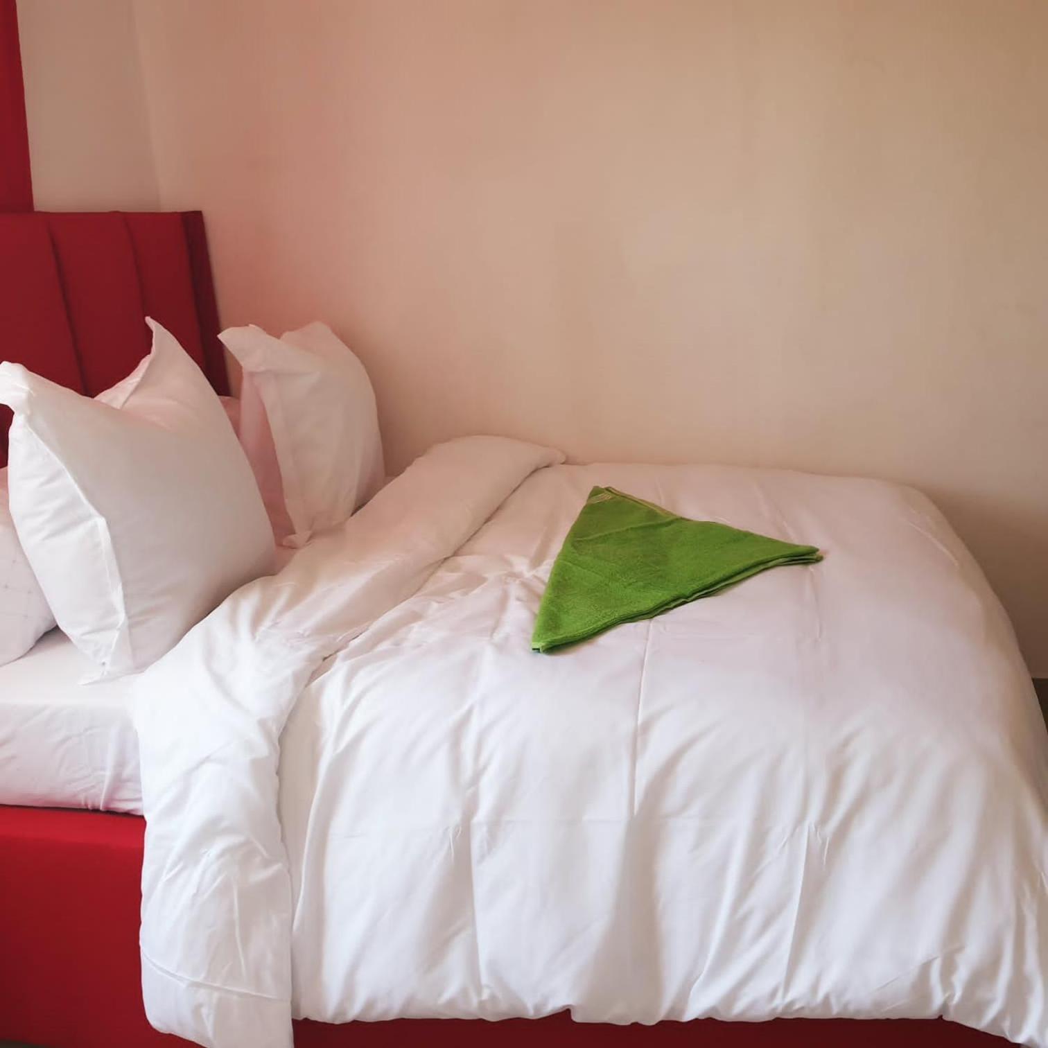 קייפטאון Brooklyn Queens And Kings Guesthouse מראה חיצוני תמונה